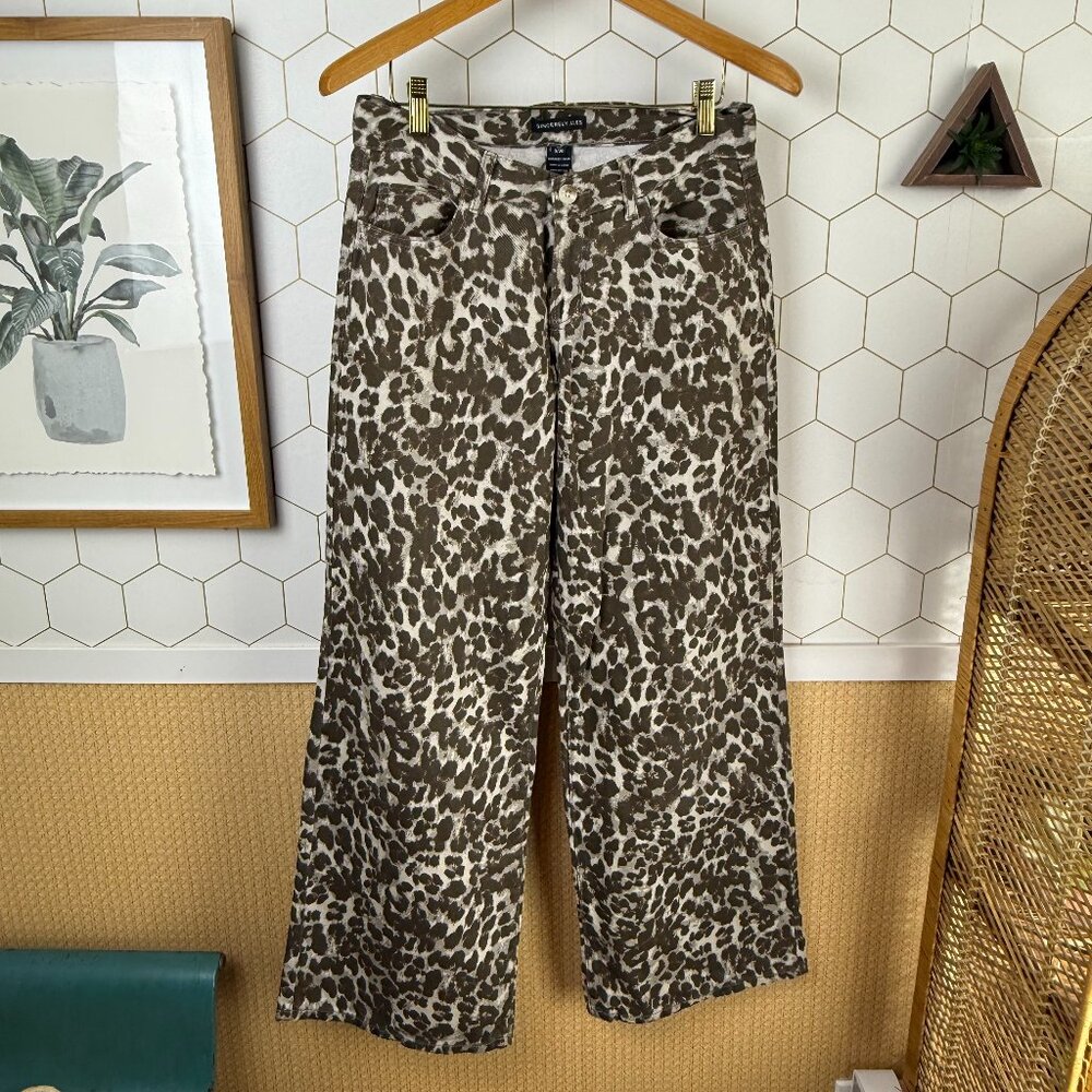 Sincerely Jules Leopard Print Wide Leg Denim Pants - Size - Juniors 3